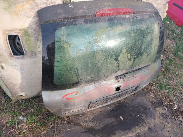 bontott RENAULT CLIO II Csomagtérajtó (Részeivel)