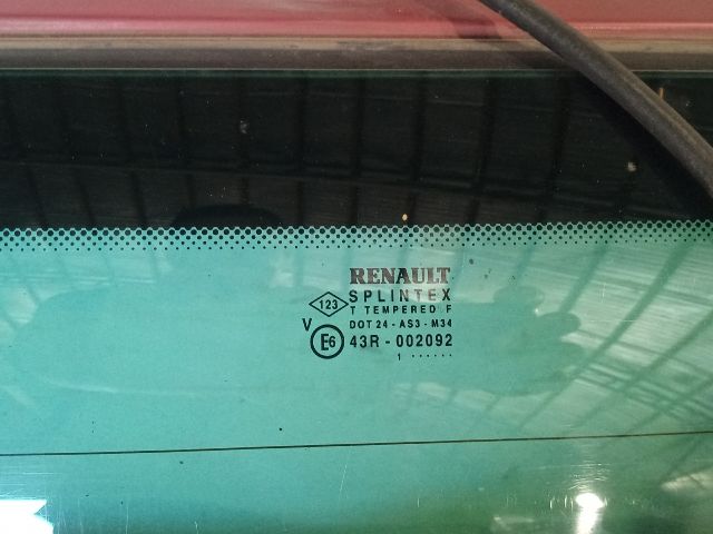 bontott RENAULT CLIO II Csomagtérajtó (Részeivel)