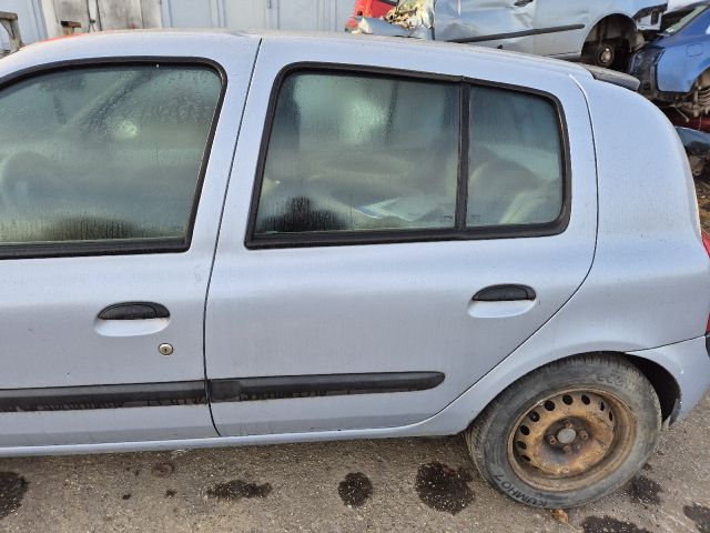 bontott RENAULT CLIO II Csomagtérajtó (Részeivel)