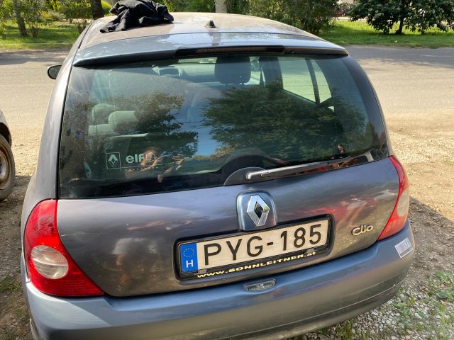bontott RENAULT CLIO II Csomagtérajtó (Üres lemez)