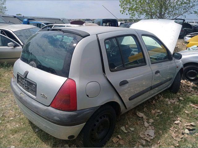 bontott RENAULT CLIO II Csomagtérajtó Zárbetét