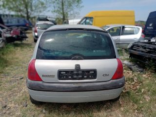 bontott RENAULT CLIO II Csomagtérajtó Zárbetét