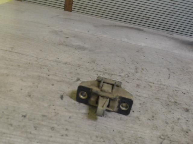 bontott RENAULT CLIO II Csomagtérajtó Zárszerkezet