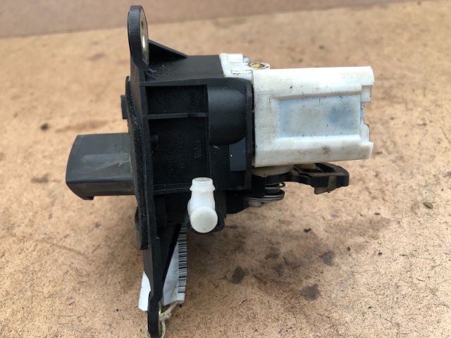 bontott RENAULT CLIO II Csomagtérajtó Zárszerkezet