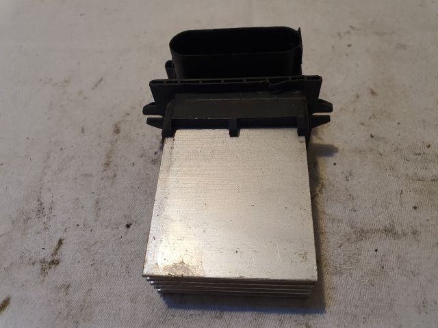 bontott RENAULT CLIO II Előtét Ellenállás Fűtőmotor