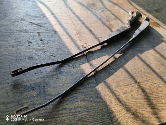 bontott RENAULT CLIO II Első Ablaktörlő Kar