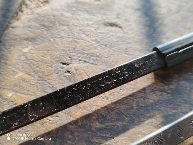 bontott RENAULT CLIO II Első Ablaktörlő Kar