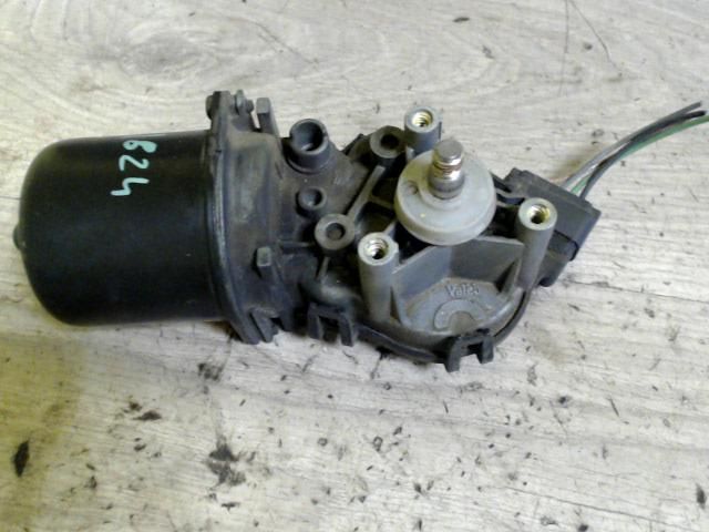 bontott RENAULT CLIO II Első Ablaktörlő Motor