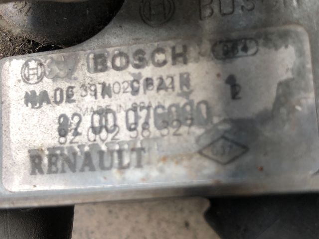 bontott RENAULT CLIO II Első Ablaktörlő Szerkezet Motorral