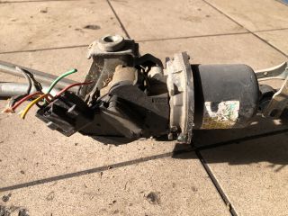 bontott RENAULT CLIO II Első Ablaktörlő Szerkezet Motorral