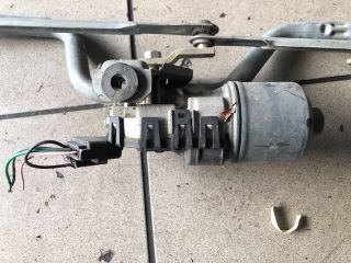 bontott RENAULT CLIO II Első Ablaktörlő Szerkezet Motorral