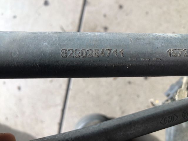 bontott RENAULT CLIO II Első Ablaktörlő Szerkezet Motorral