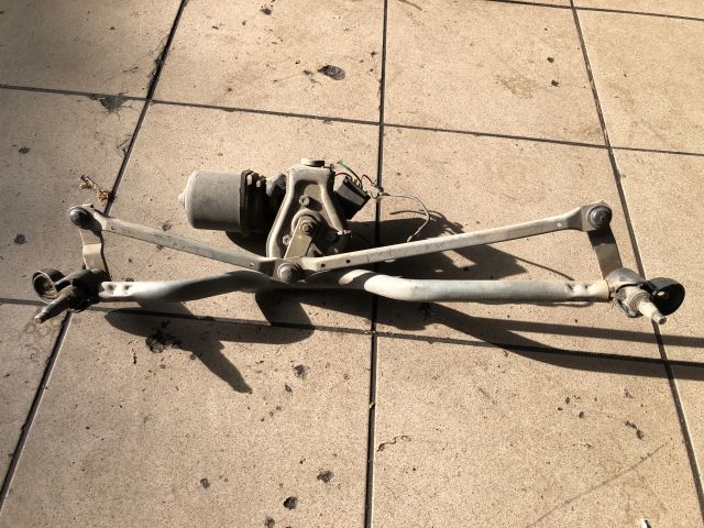 bontott RENAULT CLIO II Első Ablaktörlő Szerkezet Motorral