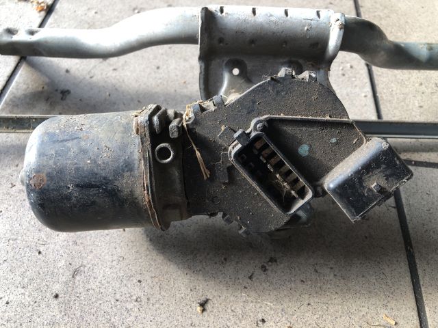 bontott RENAULT CLIO II Első Ablaktörlő Szerkezet Motorral