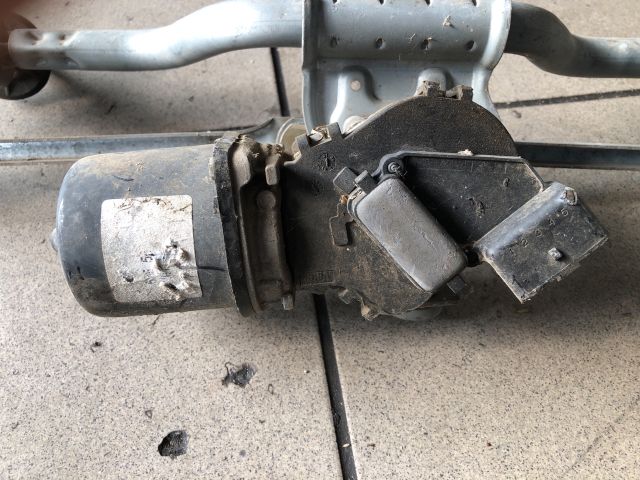 bontott RENAULT CLIO II Első Ablaktörlő Szerkezet Motorral