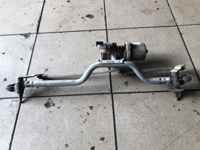 bontott RENAULT CLIO II Első Ablaktörlő Szerkezet Motorral