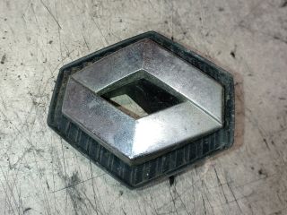 bontott RENAULT CLIO II Első Embléma