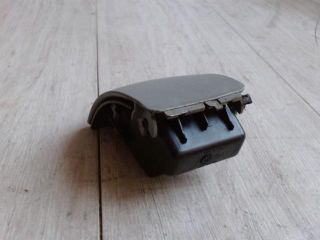 bontott RENAULT CLIO II Első Hamutartó