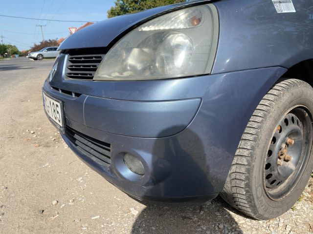 bontott RENAULT CLIO II Első Lökhárító (Üresen)