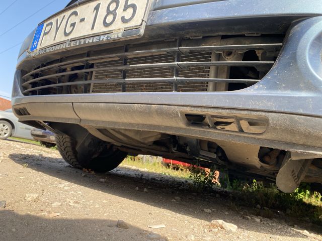 bontott RENAULT CLIO II Első Lökhárító (Üresen)