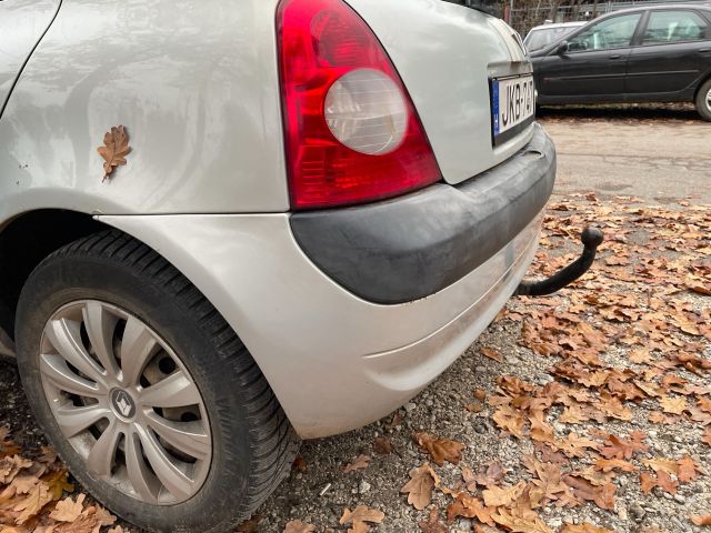 bontott RENAULT CLIO II Első Lökhárító (Üresen)