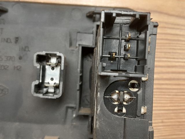 bontott RENAULT CLIO II Fényszórómagasság Állító Kapcsoló