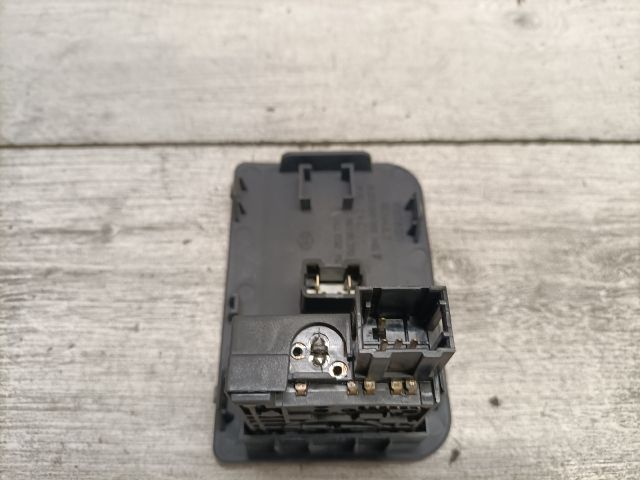 bontott RENAULT CLIO II Fényszórómagasság Állító Kapcsoló