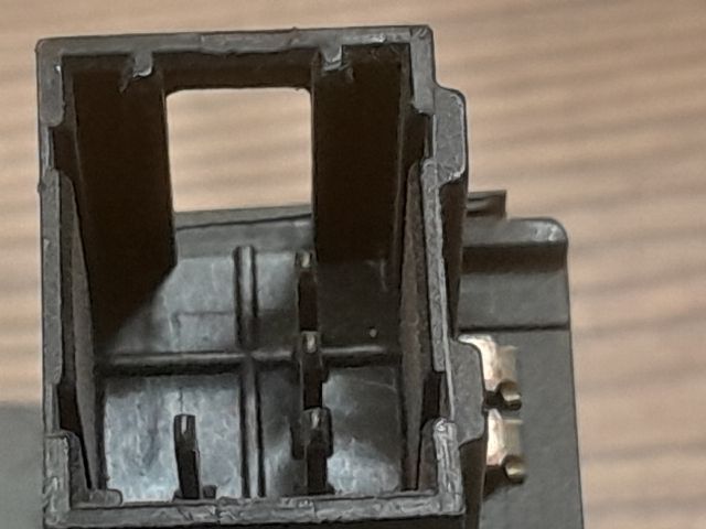 bontott RENAULT CLIO II Fényszórómagasság Állító Kapcsoló