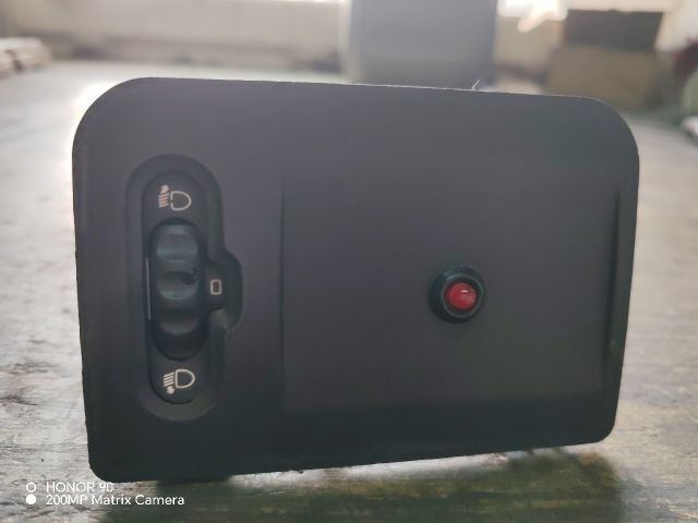 bontott RENAULT CLIO II Fényszórómagasság Állító Kapcsoló