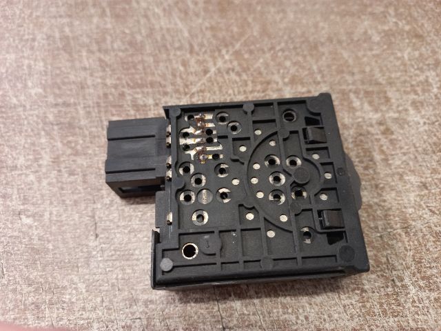 bontott RENAULT CLIO II Fényszórómagasság Állító Kapcsoló