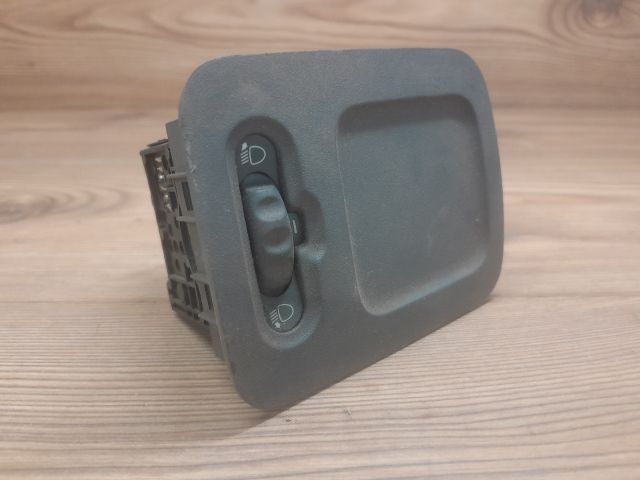 bontott RENAULT CLIO II Fényszórómagasság Állító Kapcsoló