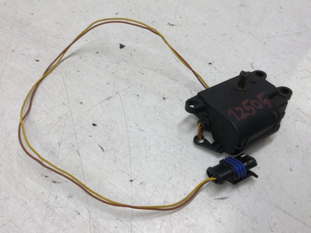 bontott RENAULT CLIO II Fűtés Állító Motor