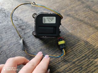 bontott RENAULT CLIO II Fűtés Állító Motor