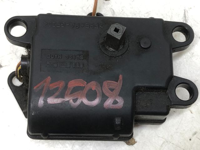 bontott RENAULT CLIO II Fűtés Állító Motor