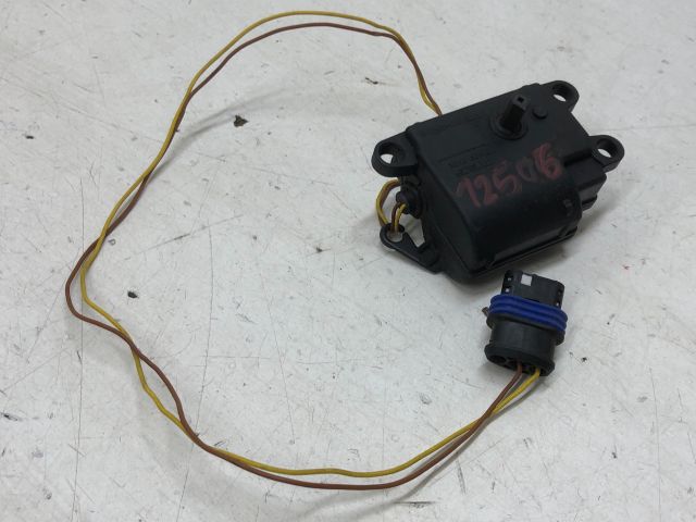 bontott RENAULT CLIO II Fűtés Állító Motor