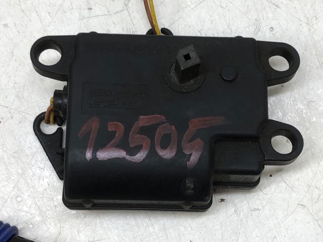 bontott RENAULT CLIO II Fűtés Állító Motor