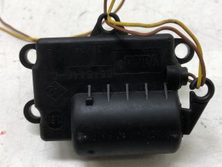 bontott RENAULT CLIO II Fűtés Állító Motor