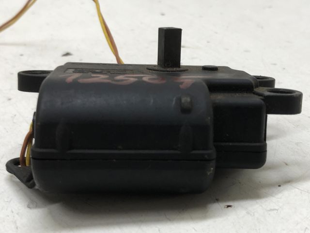 bontott RENAULT CLIO II Fűtés Állító Motor