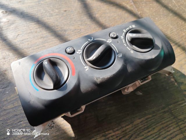 bontott RENAULT CLIO II Fűtéskapcsoló (manuális klímás)