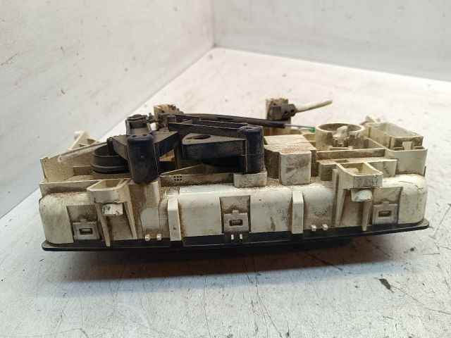 bontott RENAULT CLIO II Fűtéskapcsoló (Nem klímás)