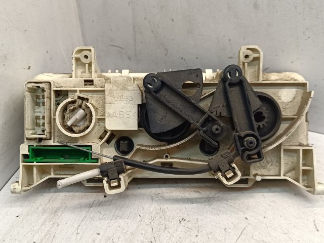 bontott RENAULT CLIO II Fűtéskapcsoló (Nem klímás)