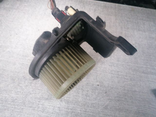 bontott RENAULT CLIO II Fűtőmotor (Klímás)