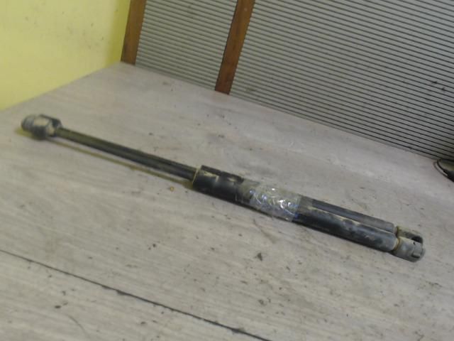 bontott RENAULT CLIO II Gázrugós Kitámasztó Teleszkóp Pár Csomagtérajtó