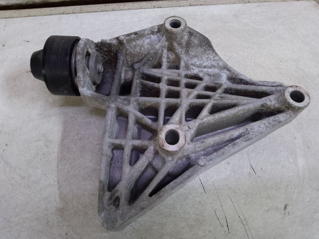 bontott RENAULT CLIO II Generátor Tartó Bak