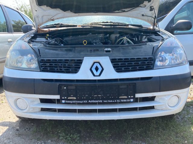 bontott RENAULT CLIO II Hátfal