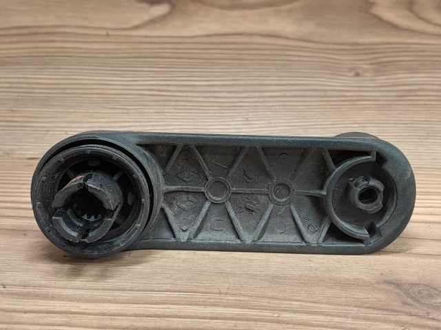 bontott RENAULT CLIO II Hátsó Ablaktörlő Kar