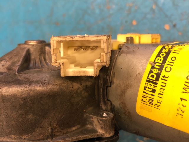 bontott RENAULT CLIO II Hátsó Ablaktörlő Motor