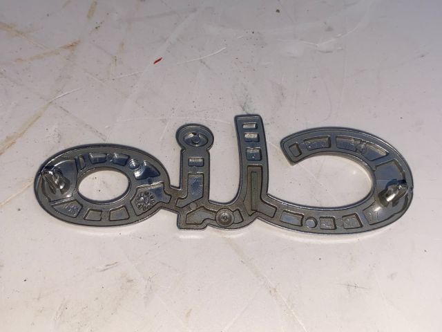 bontott RENAULT CLIO II Hátsó Embléma