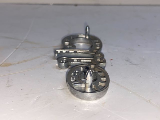 bontott RENAULT CLIO II Hátsó Embléma