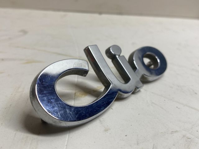 bontott RENAULT CLIO II Hátsó Embléma